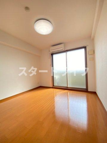 大阪市淀川区木川東２丁目の賃貸マンションの寝室
