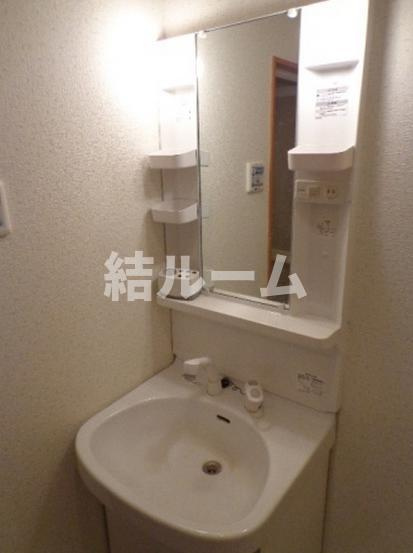 豊島区高田２丁目のアパートの洗面所