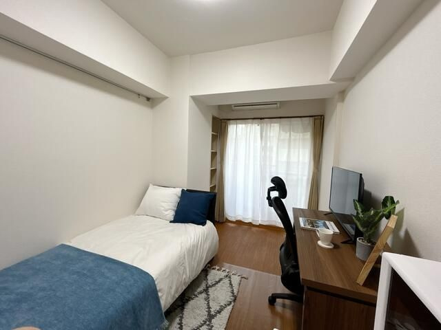 マイナビＳＴＡＹミライエ八丁堀　ＥＡＳＴ（アイフェリーク八丁堀）の居間・リビング