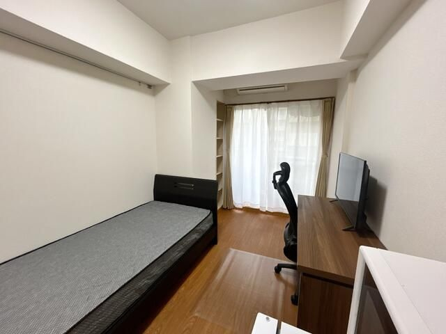 マイナビＳＴＡＹミライエ八丁堀　ＥＡＳＴ（アイフェリーク八丁堀）の居間・リビング