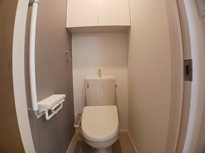 【トイレ】 | インプレス・ヴィラⅢ | ゆったりとした空間のトイレです