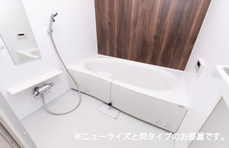 【浴室】 | シーズンテラス勝原 | きれいなお風呂です