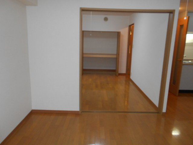 ヒルズ新栄のキッチン
