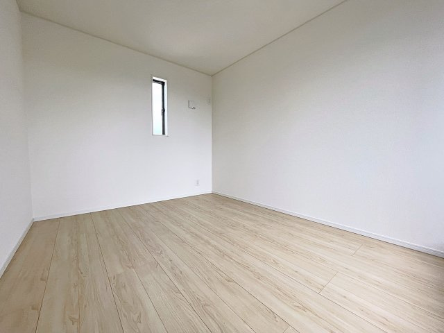 新築戸建・新築建売　郡山市富田町第23　富田小・富田中の洋室|6帖の洋室はゆとりのあるプライベート空間！シンプルなので様々なテイストのインテリアも合いそうです！