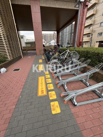 Do鶴見の駐車場