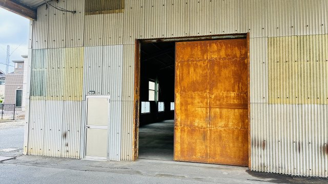 岡山市南区藤田の倉庫の収納
