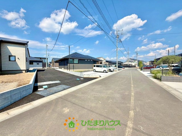 加須市下高柳第3　新築一戸建て　02　クレイドルガーデンの駐車場|2026/7/27　撮影