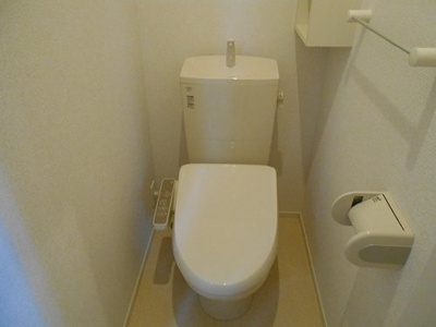 【トイレ】 | ヌォーヴォ・ドラーゴⅡ | 清潔感のあるトイレです