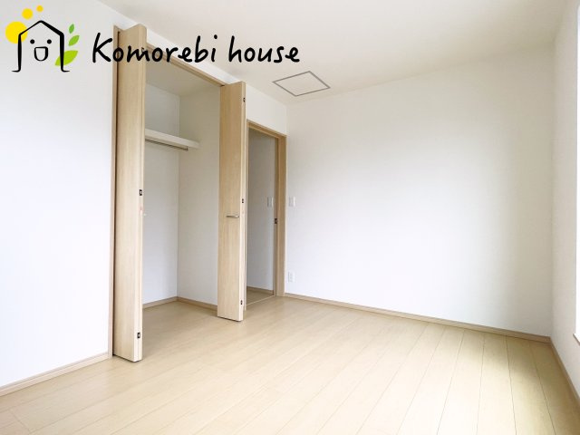 蓮田市黒浜2343番　新築一戸建て　ハートフルタウン　Cの収納|収納豊富です