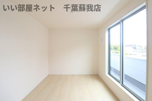 マイホームネクスト中央区寒川町Ⅱの洋室