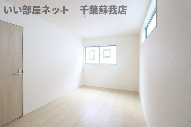 マイホームネクスト中央区寒川町Ⅱの洋室