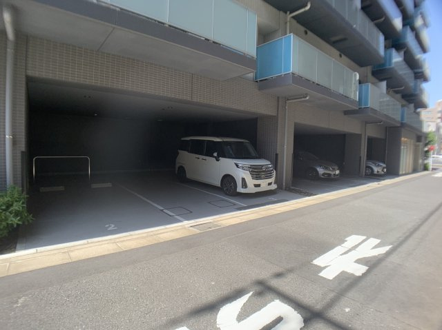 レクシード両国駅前の駐車場