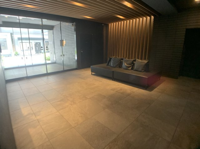 レクシード両国駅前のロビー