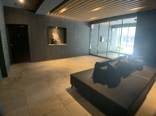 レクシード両国駅前のエントランス