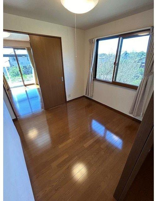 杵築市熊野の洋室