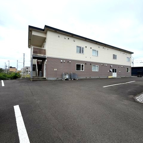 フロムリーフの駐車場|カースペースがあります