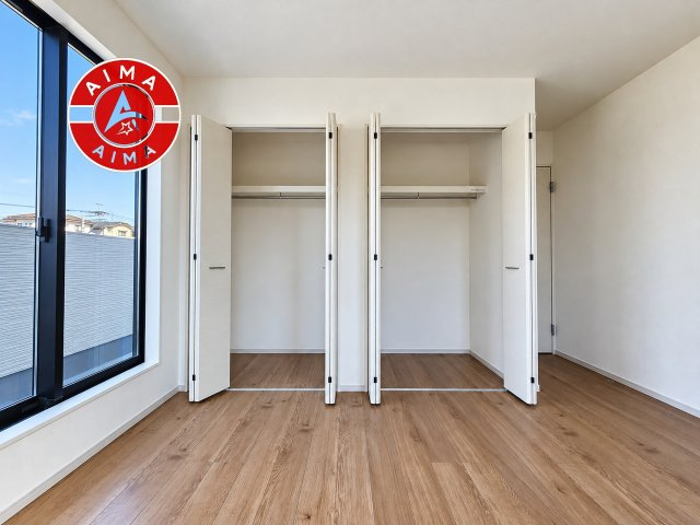 大野城市上大利4丁目第3-1棟（1号棟）の収納|洋服や大きな荷物が多い方や人数の多いご家族などは、一般的なクローゼットよりもウォークインクローゼットのほうが使い勝手が良いです。
