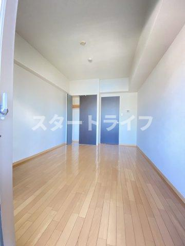 大阪市淀川区東三国４丁目の賃貸マンションの寝室