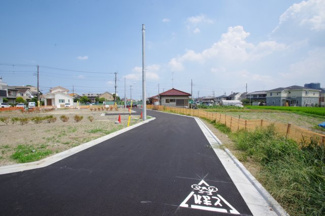 【前面道路含む現地写真】 | 【仲介手数料無料！！】府中市四谷3丁目　建築条件付き売地（全8区画）8区画　4140万円