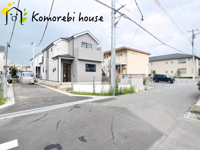 蓮田市黒浜2343番　新築一戸建て　ハートフルタウン　Dの前面道路含む現地写真|前面道路含む現地写真です