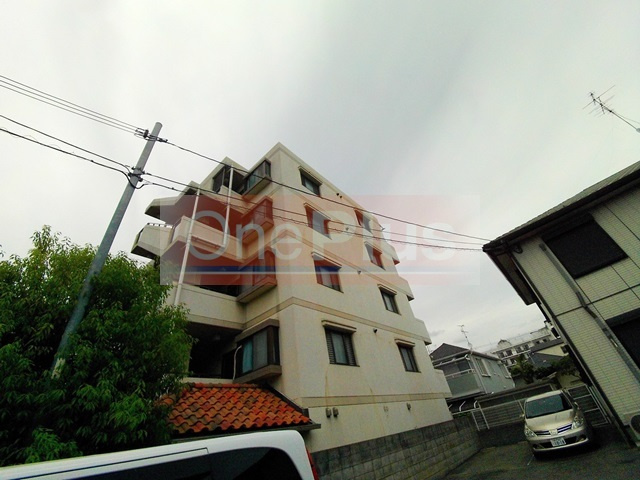 甲南タマタニマンションの外観
