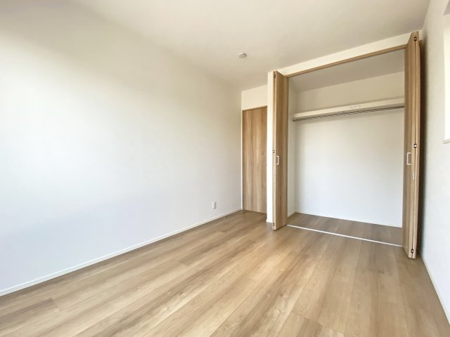 【蟹江町学戸Ⅲ 1号棟】南向き×大容量収納の構造・工法・仕様|【長期優良住宅　9つのポイント】
所得税の住宅ローン控除
固定資産税の軽減期間の延長
フラット35Sの金利優遇など…
メリットはさまざま！