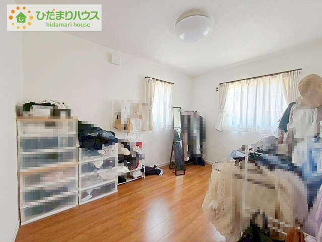 日立市東滑川町２丁目　中古戸建の洋室|白を基調とした開放感あふれるルームデザイン(^^)
