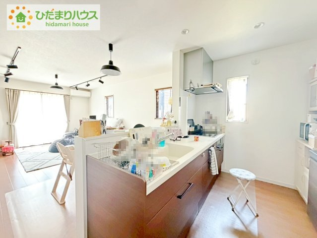 日立市東滑川町２丁目　中古戸建のキッチン|お料理しながら、TVだって見れちゃいます！