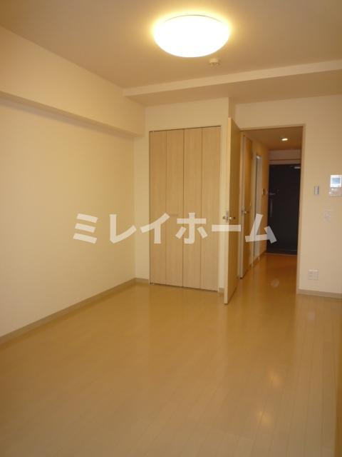 クレイシア西小山