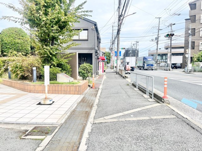 【周辺】 | イトーピア東千里 | 現在ご返済中のカーローン・カードローン・教育ローンなどを住宅ローンに一本化したり、家具家電購入費用・引越し費用を住宅ローンと組み合わせるなど、お客さまにメリットの多い住宅ローンのご提案が可能です。