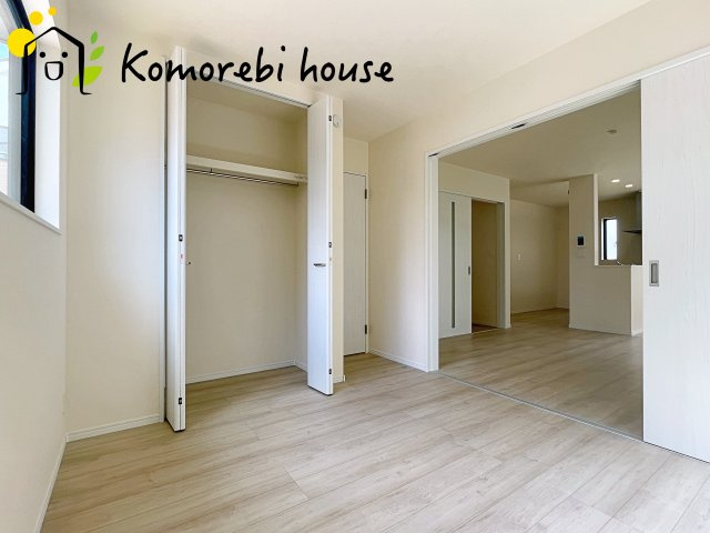 蓮田市黒浜2343番　新築一戸建て　ハートフルタウン　Eの洋室|26.8.10　撮影済み