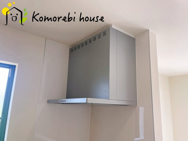 蓮田市黒浜2343番　新築一戸建て　ハートフルタウン　Eのキッチン|26.8.10　撮影済み
