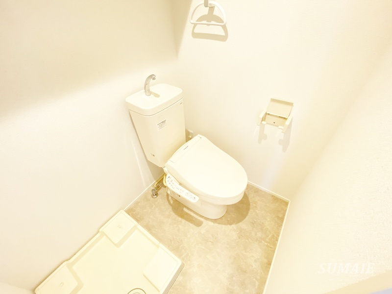 ファーストハイムのトイレ|温水洗浄機能付きトイレです
