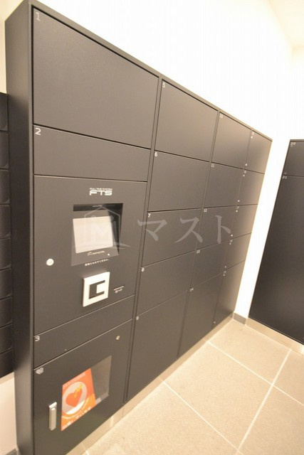 ローレルタワー心斎橋の設備|宅配ＢＯＸ