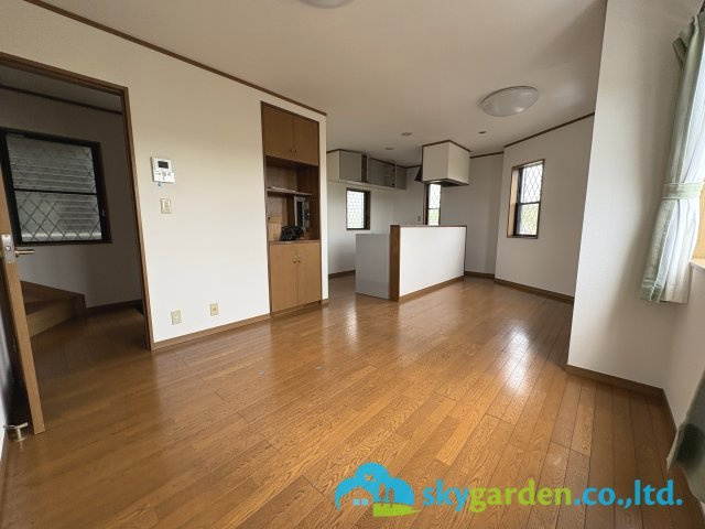 藤沢市石川　中古戸建　の居間・リビング