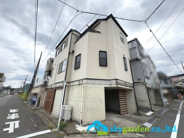 藤沢市石川　中古戸建　の外観|明るく開放感ある角地