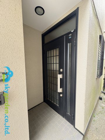 藤沢市石川　中古戸建　の玄関|玄関前の様子
