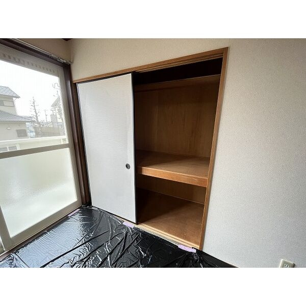 Ｓｕｒｐｌｕｓ　Ｔｗｏ　ＴＥＲＡＳＨＩの収納