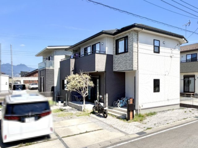 【中古戸建】前橋市青柳町 の外観|■外観|シンプルで洗練されたデザインは住まう人の色に染まり、個性を映し出します♪本日見学可能(*＾＾*)
