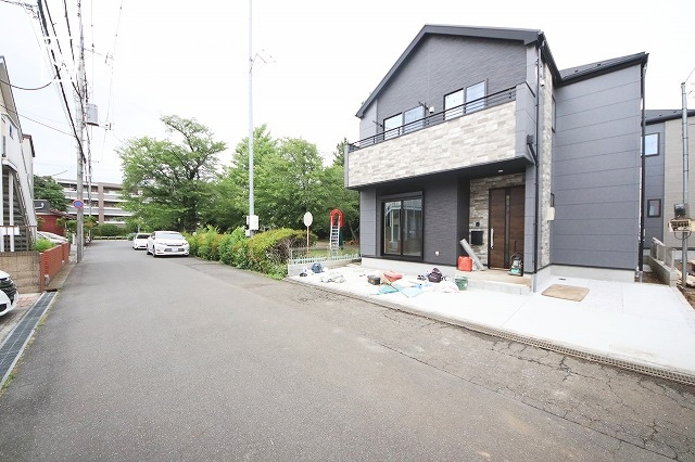 【前面道路含む現地写真】 | 平日・休日問わず、いつでもご見学が出来ます♪☆実際に見て、触れて感じる安心のお住まい探しを体験して下さい♪☆物件情報だけでなく、地域の特色などなどエリア情報もお伝え出来たら嬉しいです♪