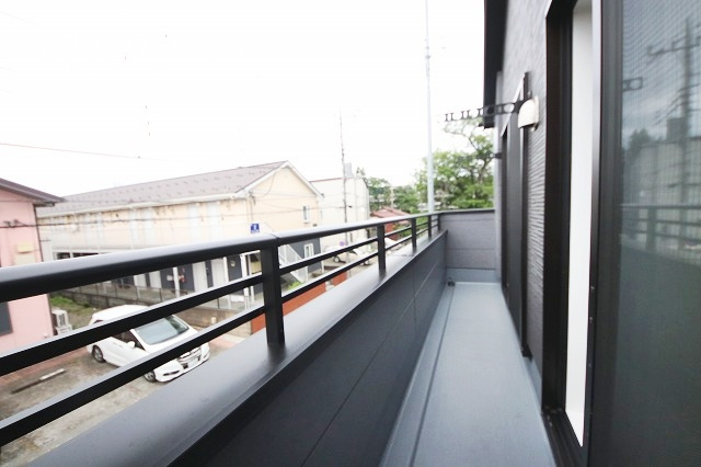 【バルコニー】 | 建物完成につき、実際のお部屋をごゆっくりご見学いただけます。お休みの日にご家族で見学はいかがでしょう。