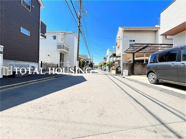 【前面道路含む現地写真】 | 小平市上水新町2丁目　新築分譲住宅　全1棟
