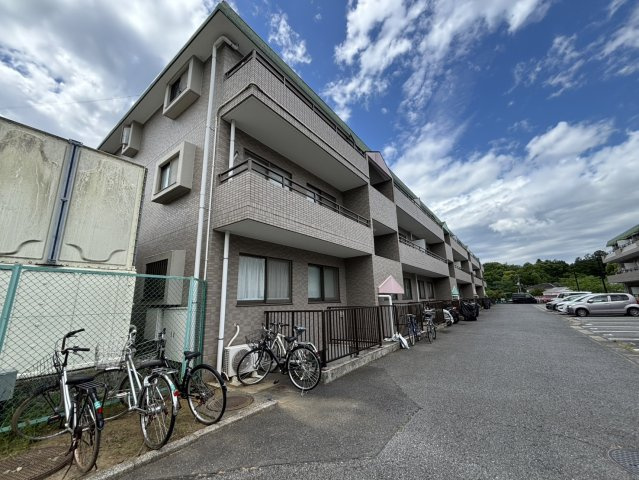 サンパーク成田参番館　の外観