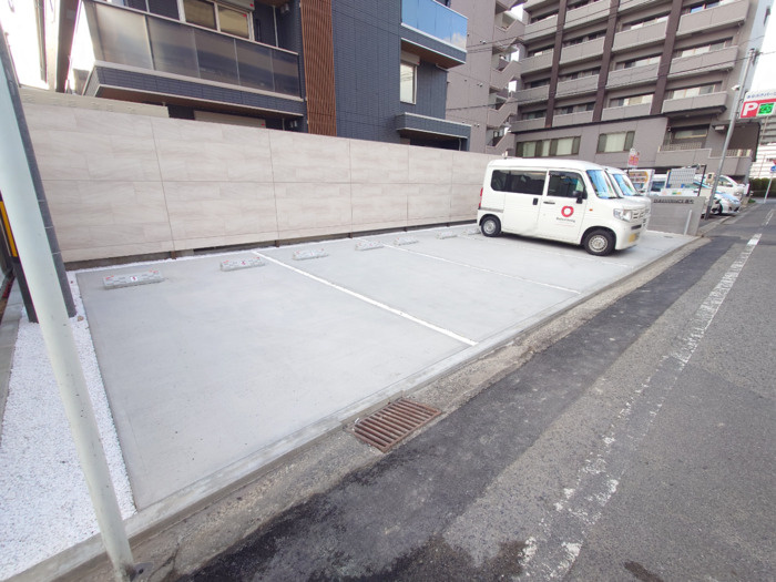 D-residence西町の駐車場