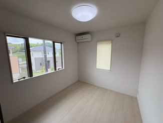 【寝室】 | 逆瀬川　中古一戸建