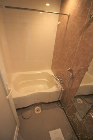 S-RESIDENCE福島Luxeの浴室