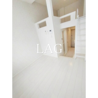 【居間・リビング】 | ファーストハイム | 洋室のお部屋です。