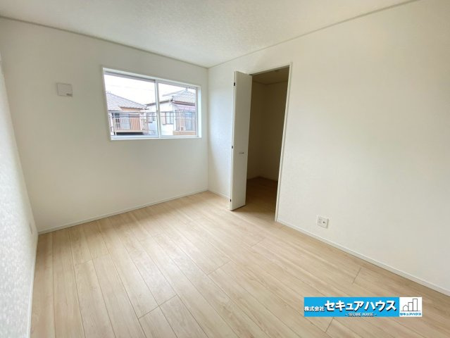 【今からご案内可能】東海市加木屋町陀々法師　全4棟の洋室|【洋室】　　　　　　　　　　　
◆広々とした居住空間は日々の暮らしを彩り、心のやすらぎと満足感を与えてくれます。通風と採光を考慮した設計は子供たちはのびのび育ち、家族でくつろぎと団らんを生み出します。