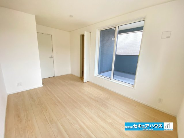 【今からご案内可能】東海市加木屋町陀々法師　全4棟の洋室|【洋室】　　　　　　　　　　　　　　　
◆お子様のお部屋や主寝室、来客時の宿泊室、趣味のお部屋としてもご利用いただけます♪
◆全居室収納付きの洋室です。各居室にお洋服や、荷物を収納することができます。