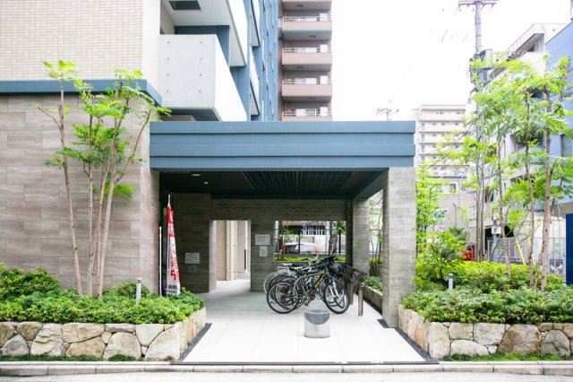 サヴォイ コートオブアームズ　春吉小学校区のエントランス|サヴォイ コートオブアームズ